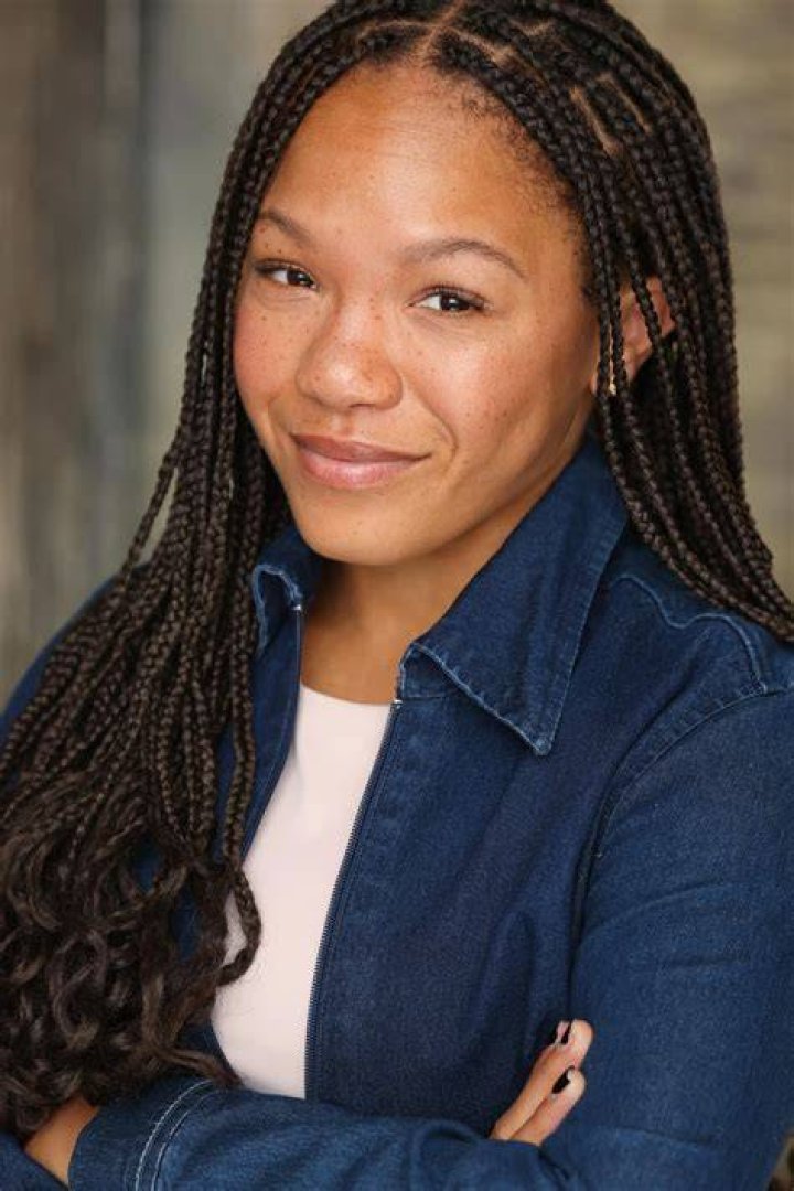 Adia Bio (Wiki) 