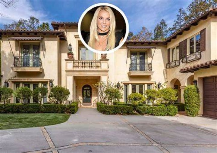 Britney Spears former home at Beverly Hills