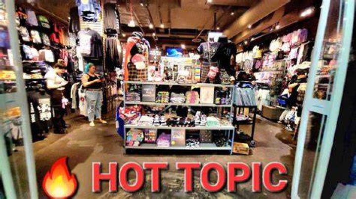 Does hot topic hire 15?