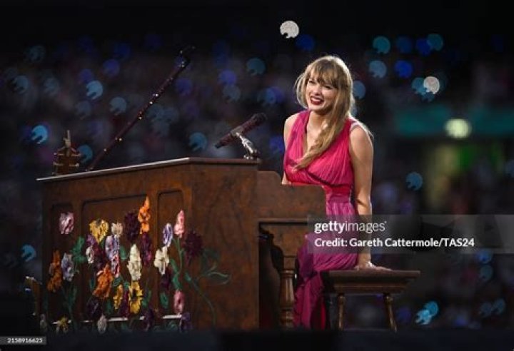 EDITORIAL USE ONLY. Taylor Swift performs onstage during "Taylor Swift | The Eras Tour" at SoFi Stadium on August 09, 2023 in Inglewood, California.