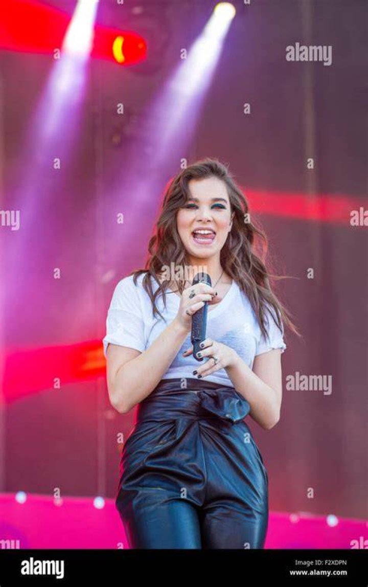 Hailee Steinfeld's pet Martini