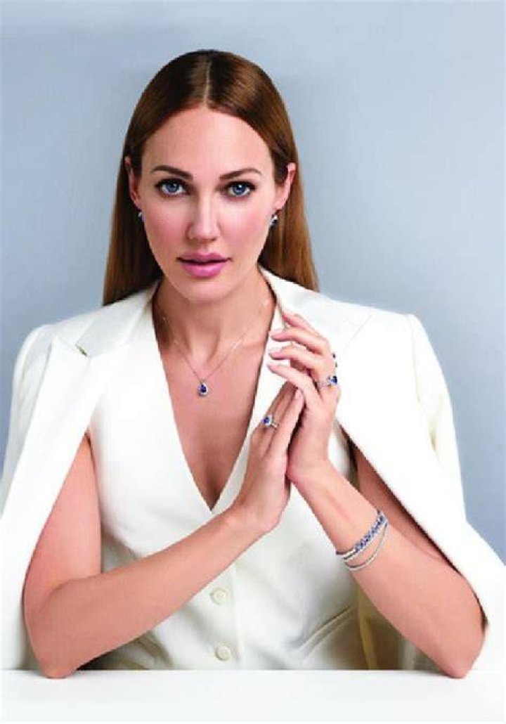 Meryem Uzerli Meryem Uzerli
