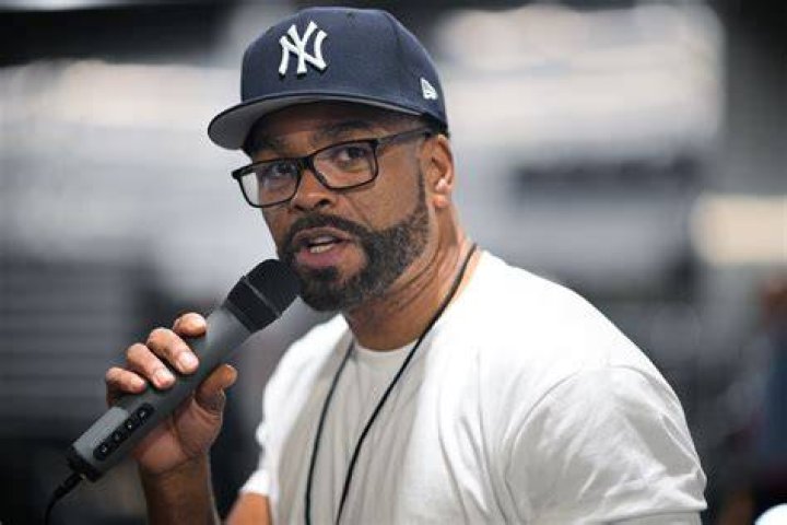 Method Man visiting a fan fighting for his life in a hospital.