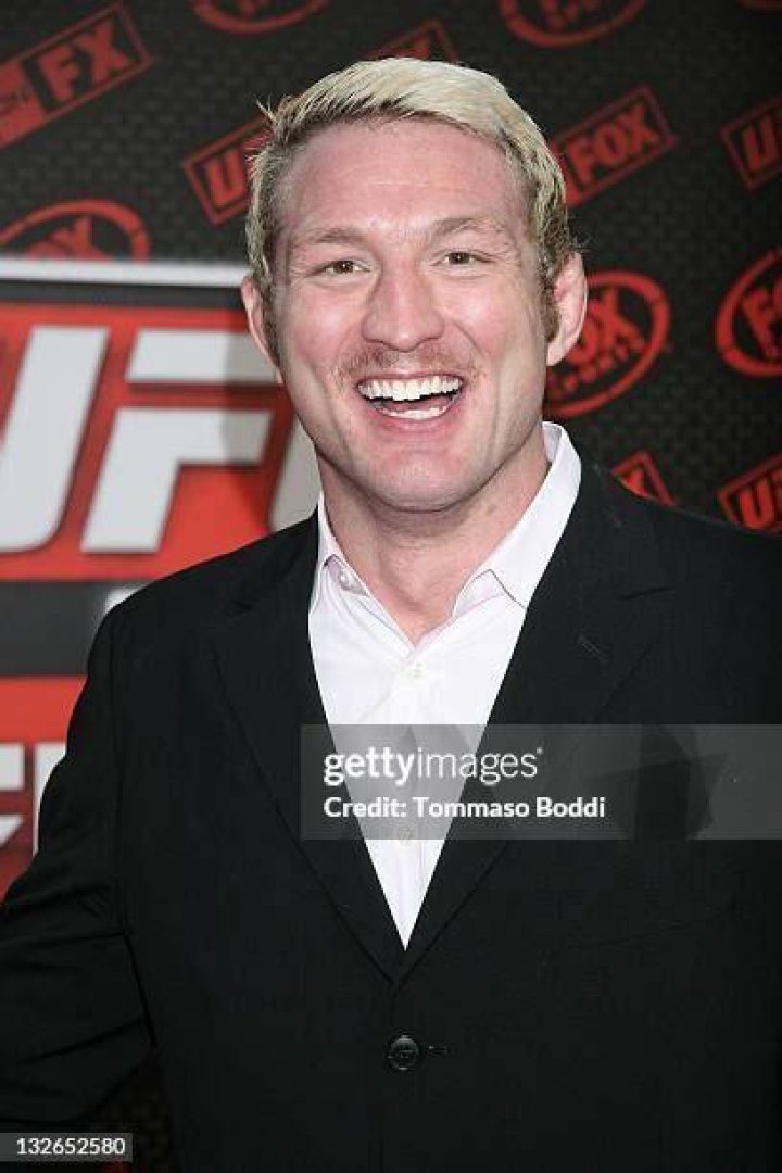 UFC on Fox: Live Heavyweight Championship